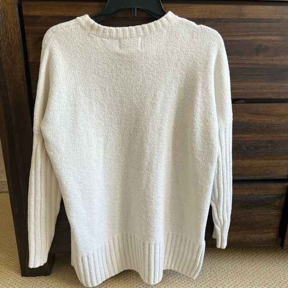 Cynthia Rowley Cream Crewneck Knit Sweater Size Medium - Picture 2 of 4